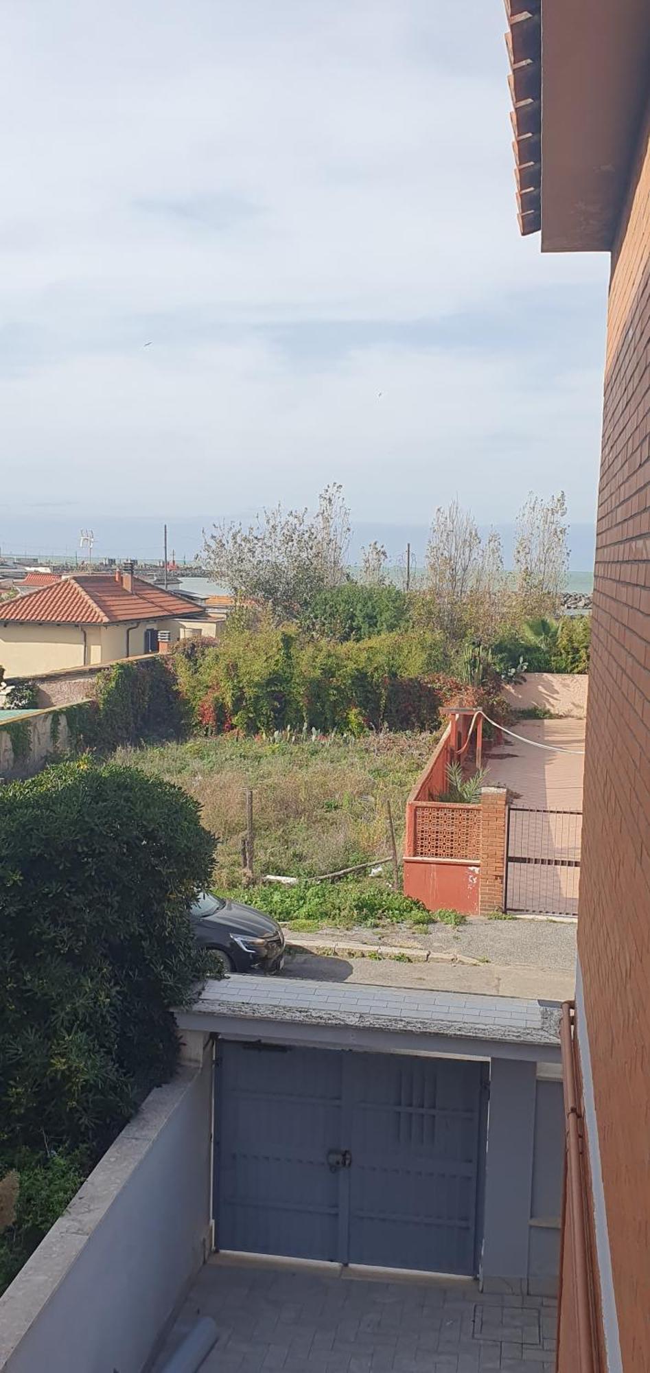 Little Rose Guest House Fiumicino Exterior photo