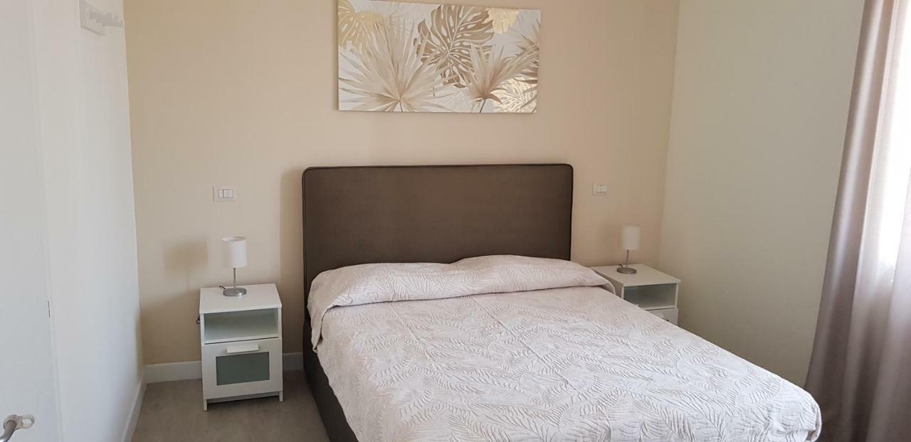 Little Rose Guest House Fiumicino Exterior photo