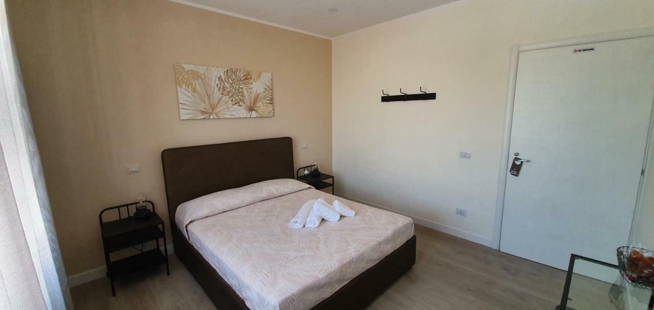 Little Rose Guest House Fiumicino Exterior photo